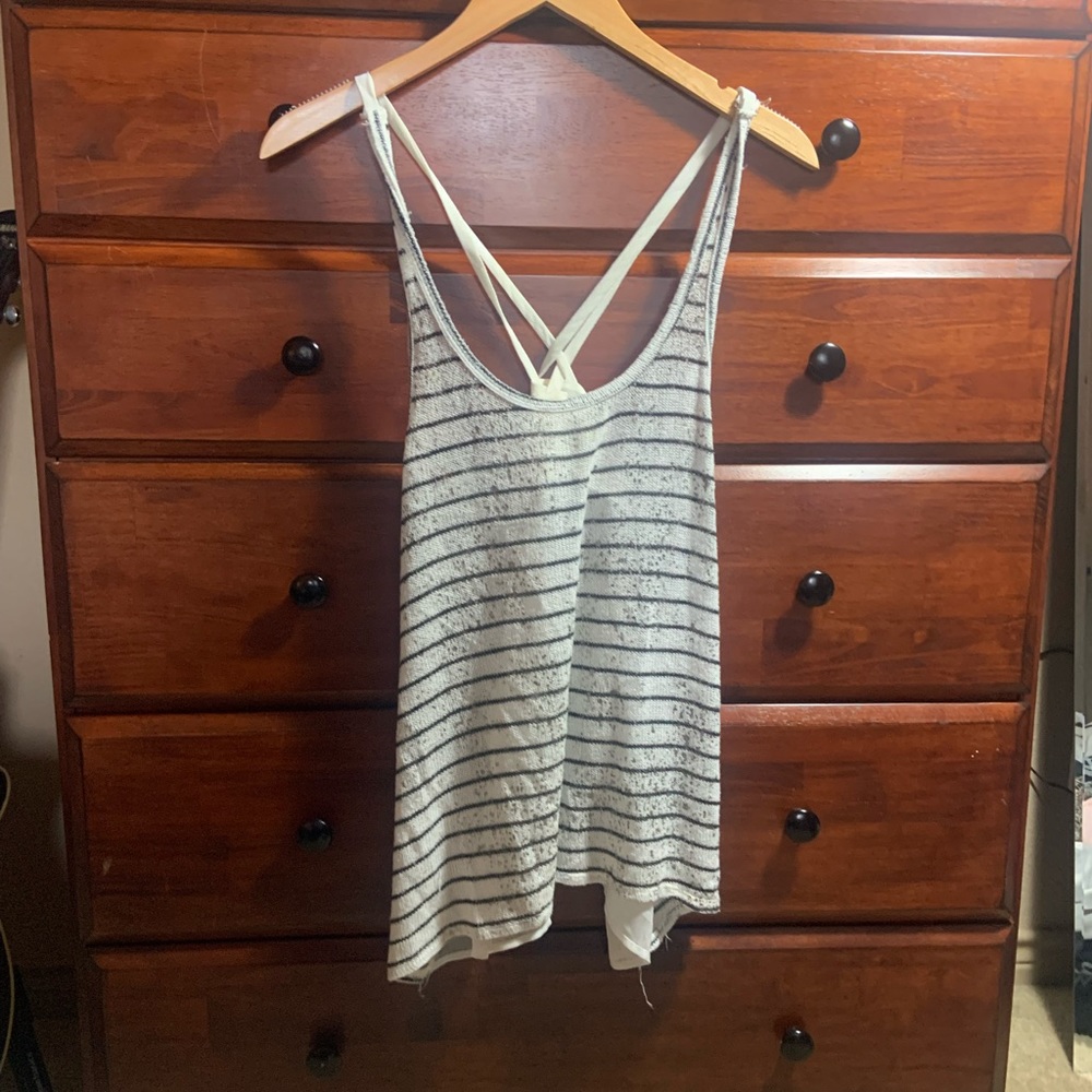 Buckle - day trip - tank top - no size but about medium